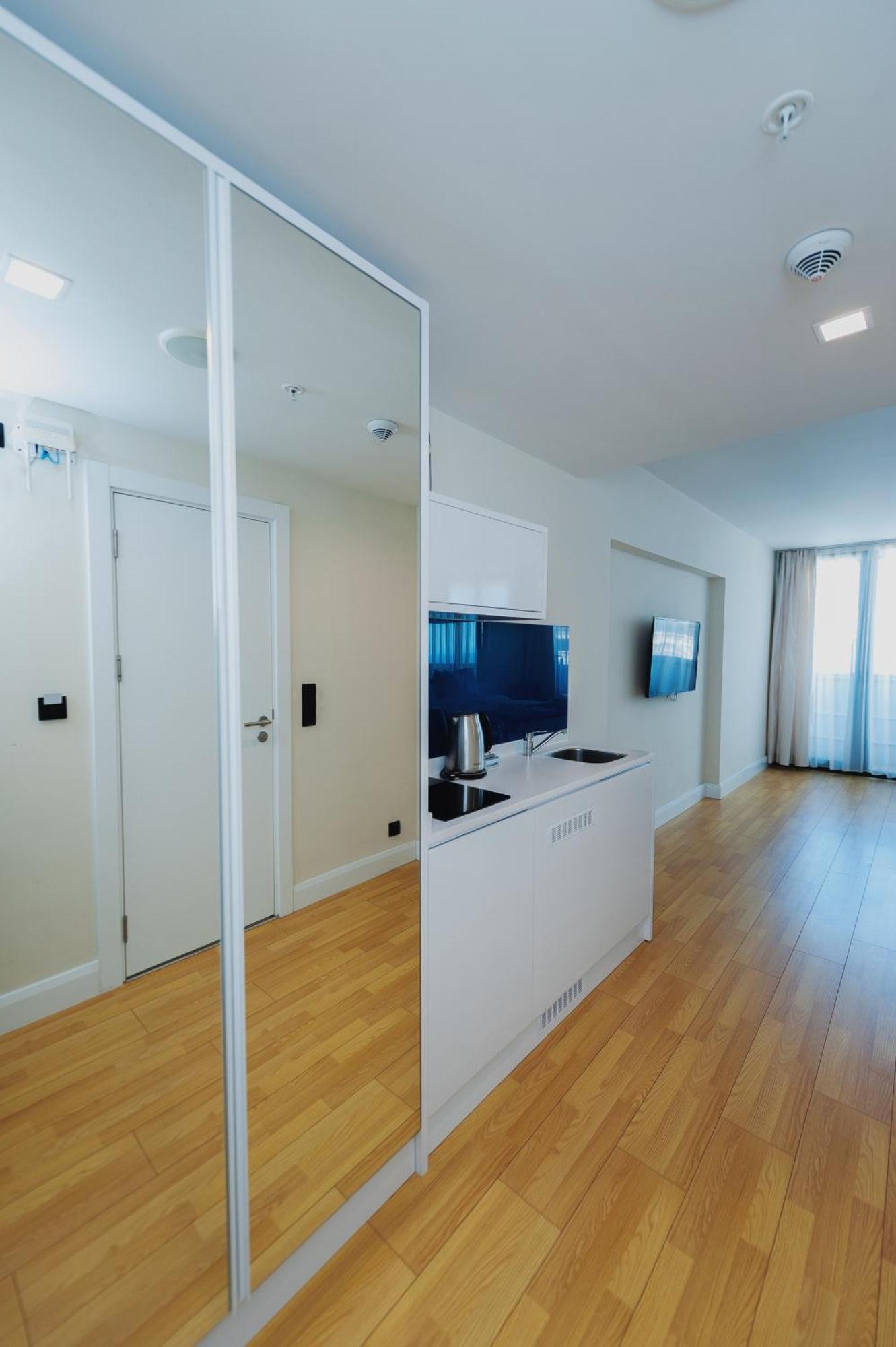 Orbi City Luxury Towers Aparthotel Batumi Esterno foto