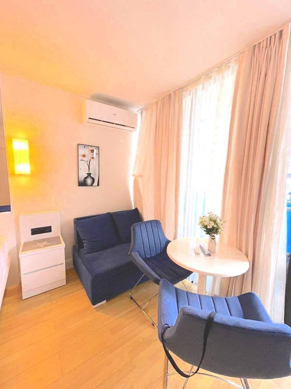 Orbi City Luxury Towers Aparthotel Batumi Esterno foto